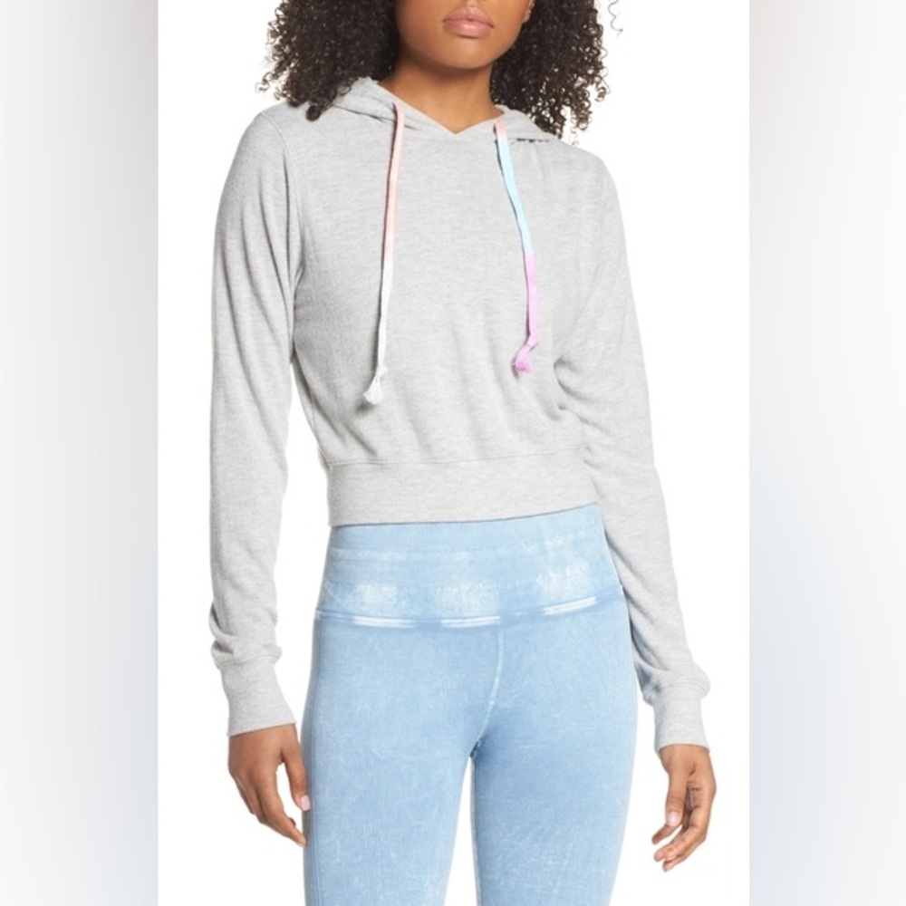 Spiritual Gangster Cropped Hoodie Medium